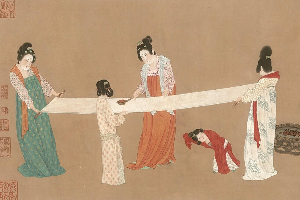 Mỹ nhân quý tộc thời Đường thường được miêu tả với khuôn mặt tròn đầy cùng một thân hình phong mãn.
