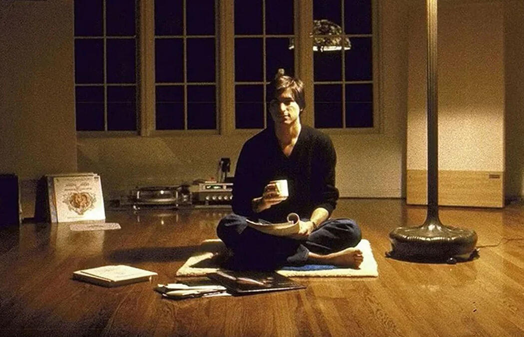 Bức ảnh đã trở thành biểu tượng của Steve Jobs, trích từ một bài báo viết về di sản của ông sau khi qua đời.